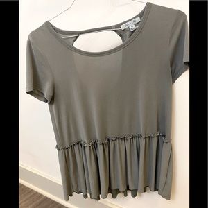 SHE + SKY Keyhole Back Peplum Top